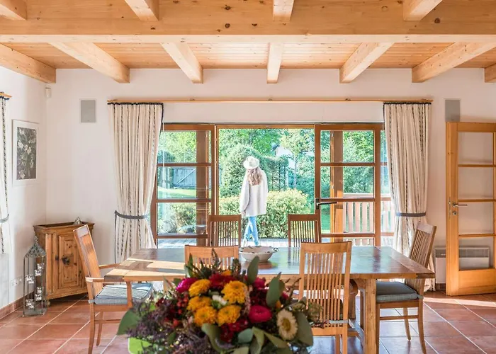 Villa Alte Salzstrasse - Your Austrian