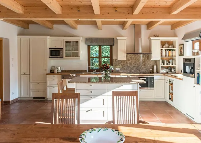 Villa Alte Salzstrasse - Your Austrian *